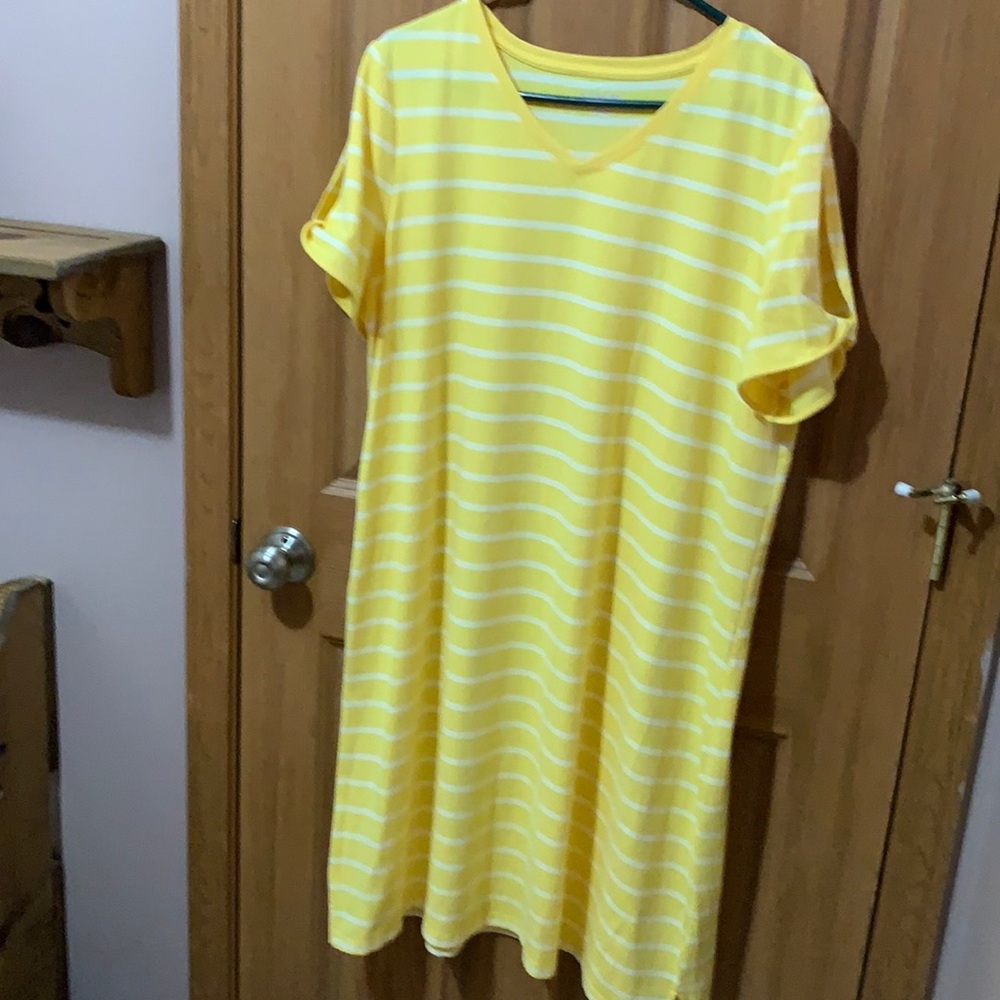 Short Sleeve Shift Dress, Never Worn